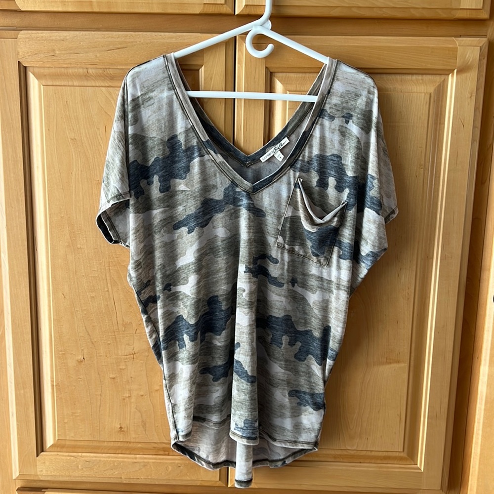 Express One Eleven Short Sleeve Tee